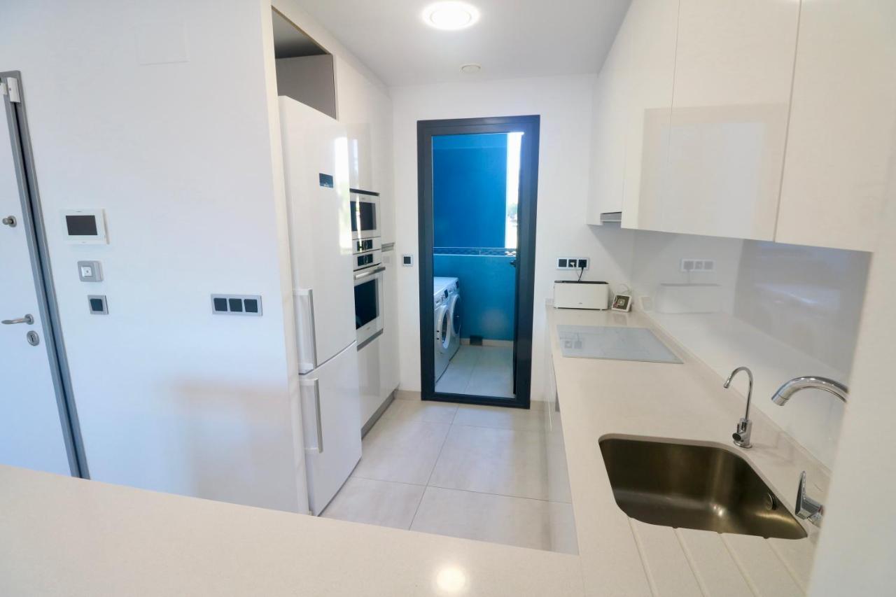 Sunset Waves Apartment By Sunny Holidays Delux Benidorm Eksteriør billede